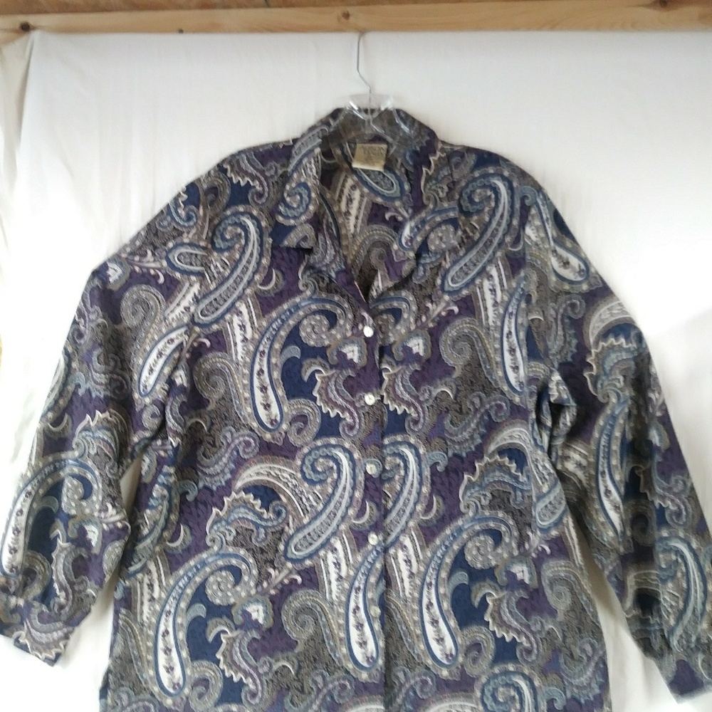 Long sleeve paisley print woman's blouse